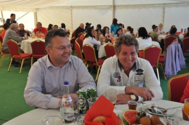 PNL negociază cu primarii PDL de la Albeşti, Valu lui Traian, 23 August, Costineşti şi tot ce se mai poate lua!